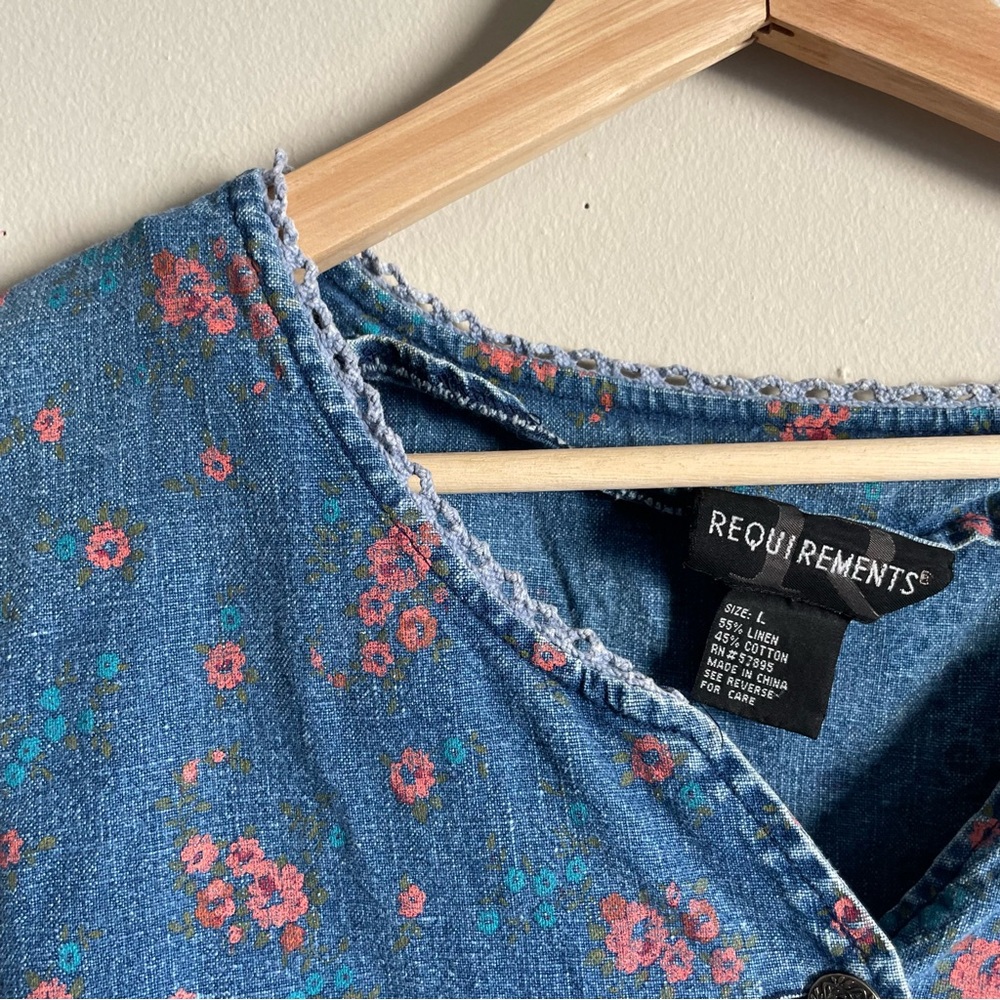 Denim floral crop button down - Picture 3 of 8